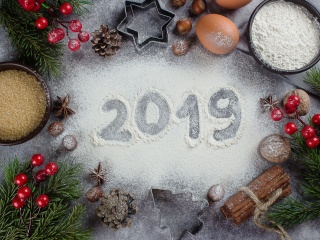 New Year Decor 2019 wallpaper 320x240