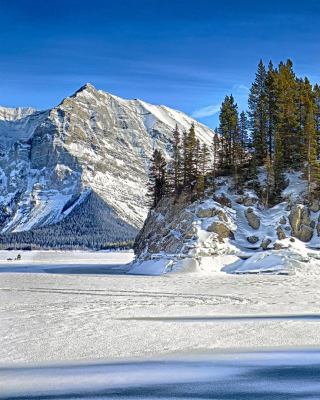 Warm snowy weather in mountains - Fondos de pantalla gratis para 360x640