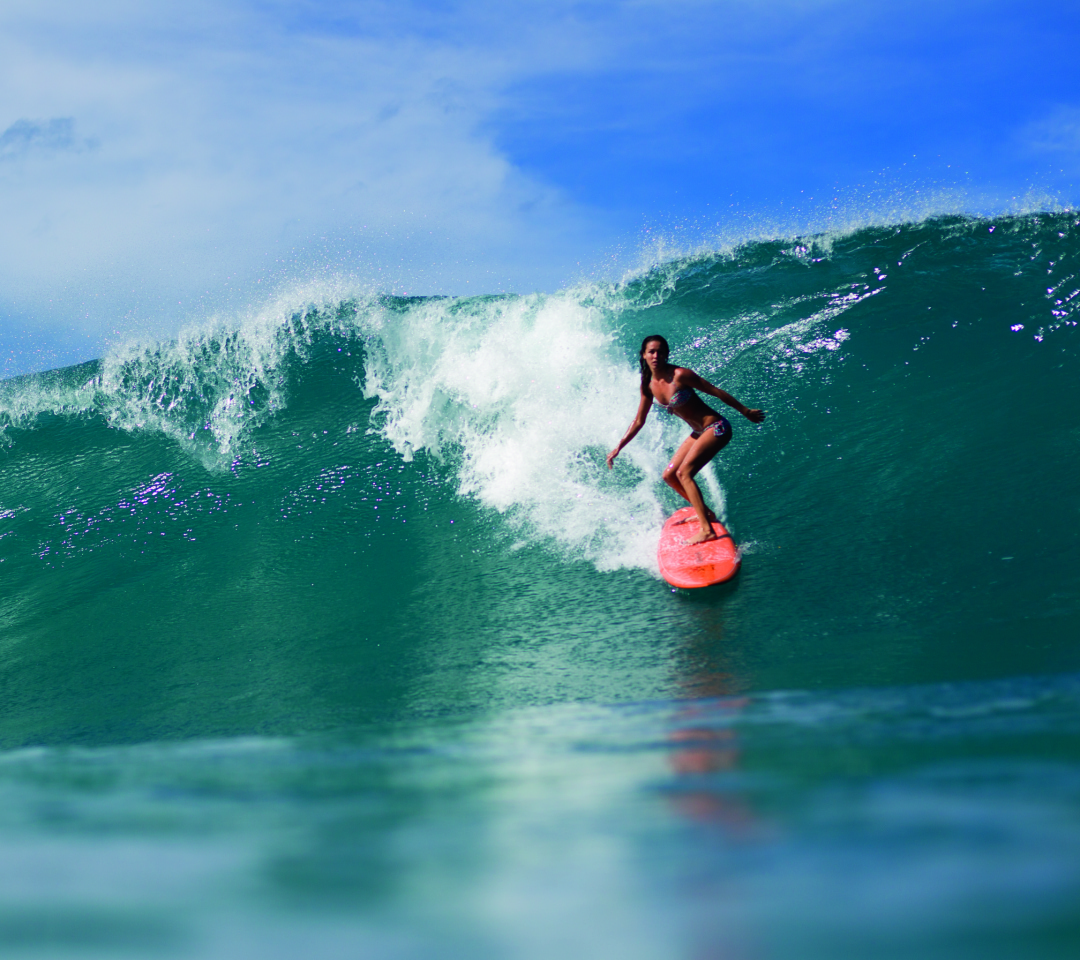 Fondo de pantalla Big Waves Surfing 1080x960