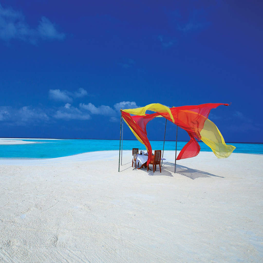 Fondo de pantalla White Harp Beach Hotel, Hulhumale, Maldives 1024x1024