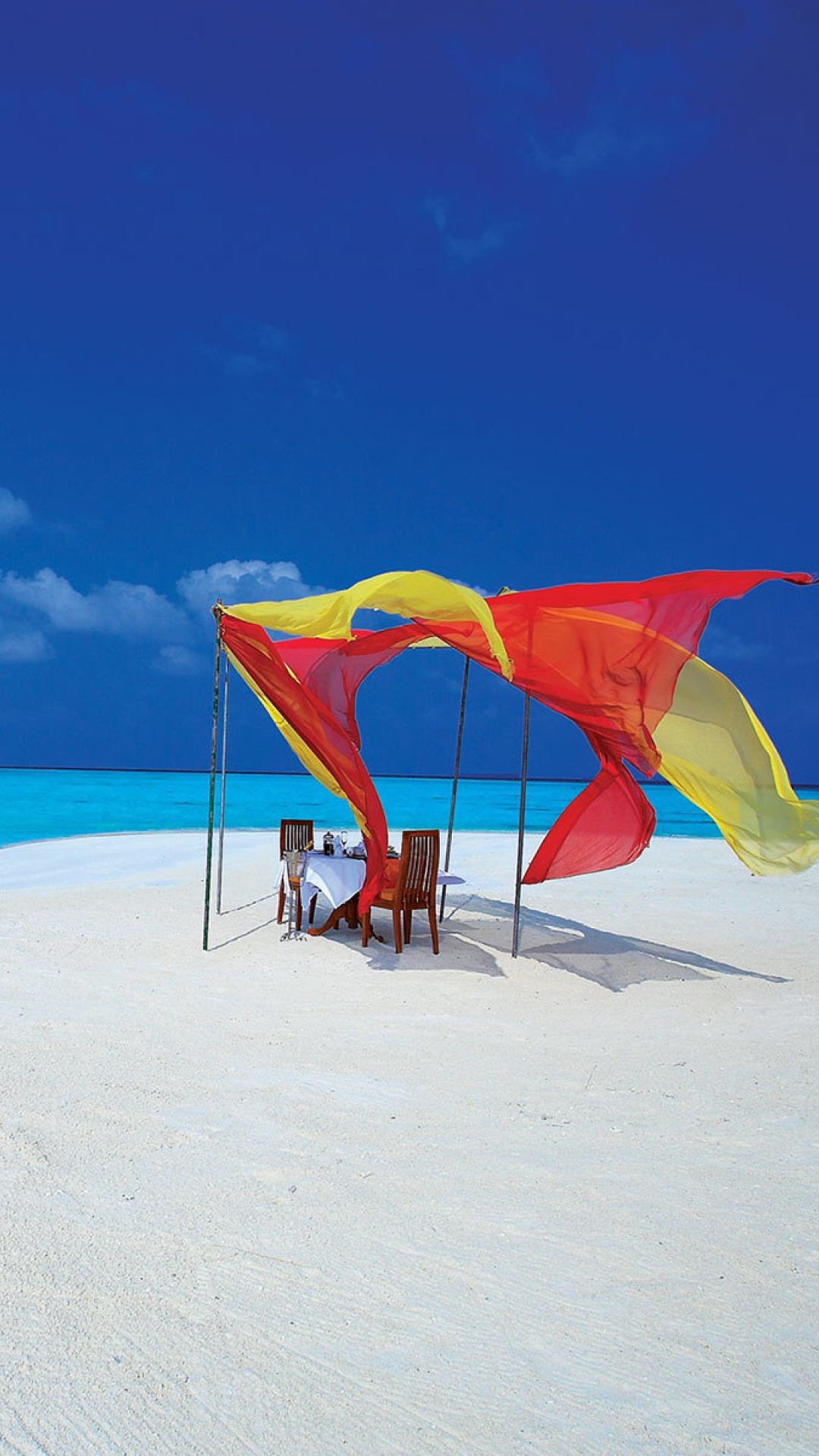 Обои White Harp Beach Hotel, Hulhumale, Maldives 1080x1920