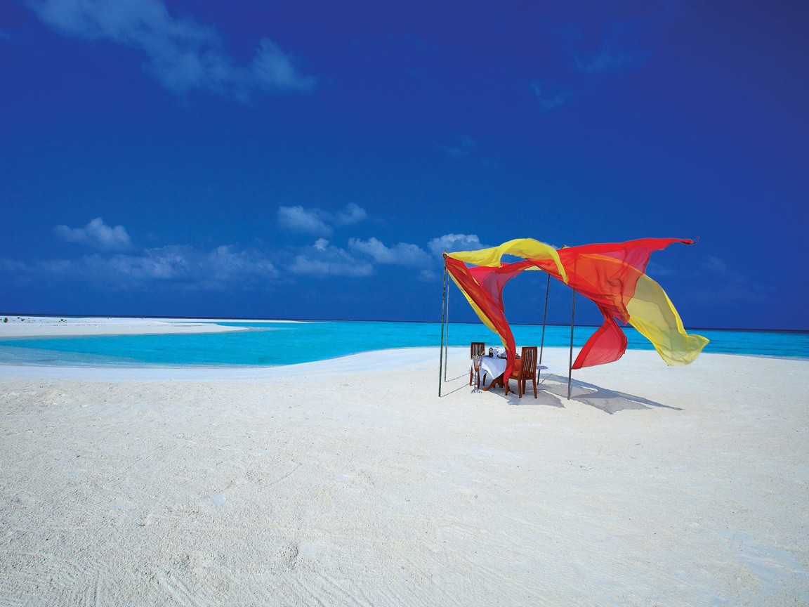 Fondo de pantalla White Harp Beach Hotel, Hulhumale, Maldives 1152x864