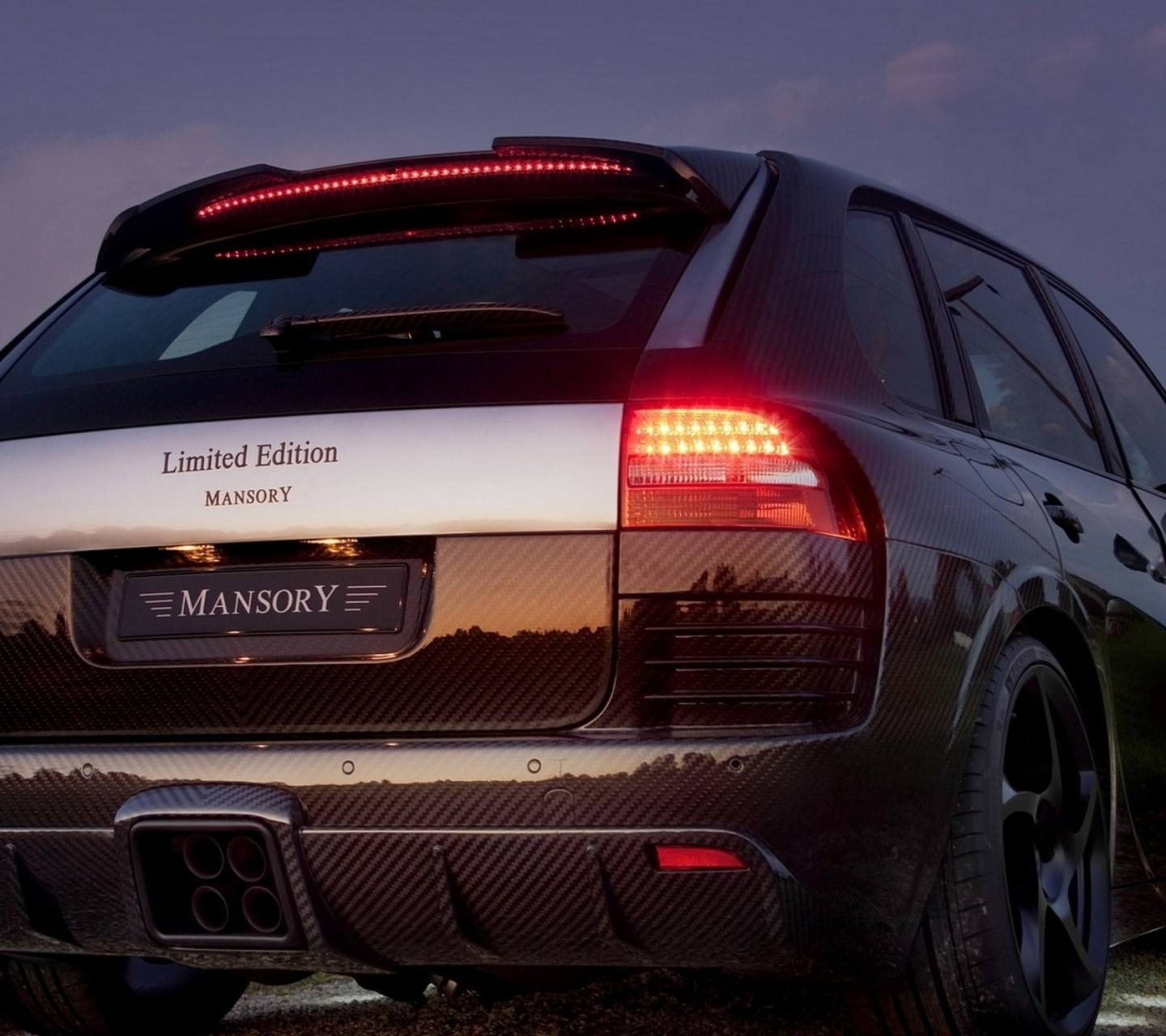 Porsche Cayenne Turbo Mansory screenshot #1 1440x1280