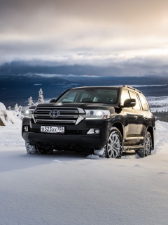 Toyota, Land Cruiser 200 in Snow screenshot #1 240x320