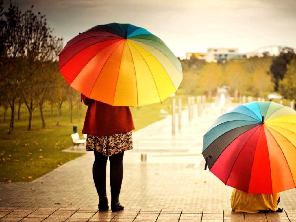 Fondo de pantalla Girl With Rainbow Umbrella 1024x768