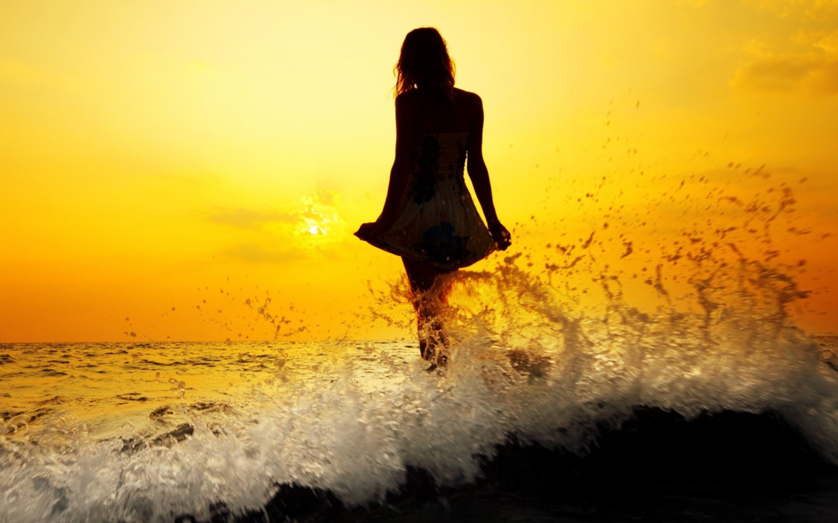Girl Silhouette In Sea Waves At Sunset screenshot #1 1680x1050