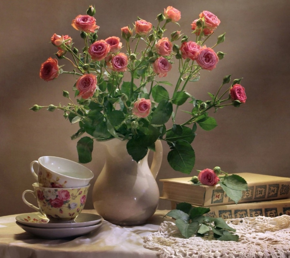 Still life of vintage books and roses screenshot #1 960x854