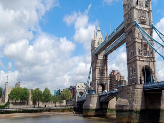 Screenshot №1 pro téma Tower Bridge London 320x240
