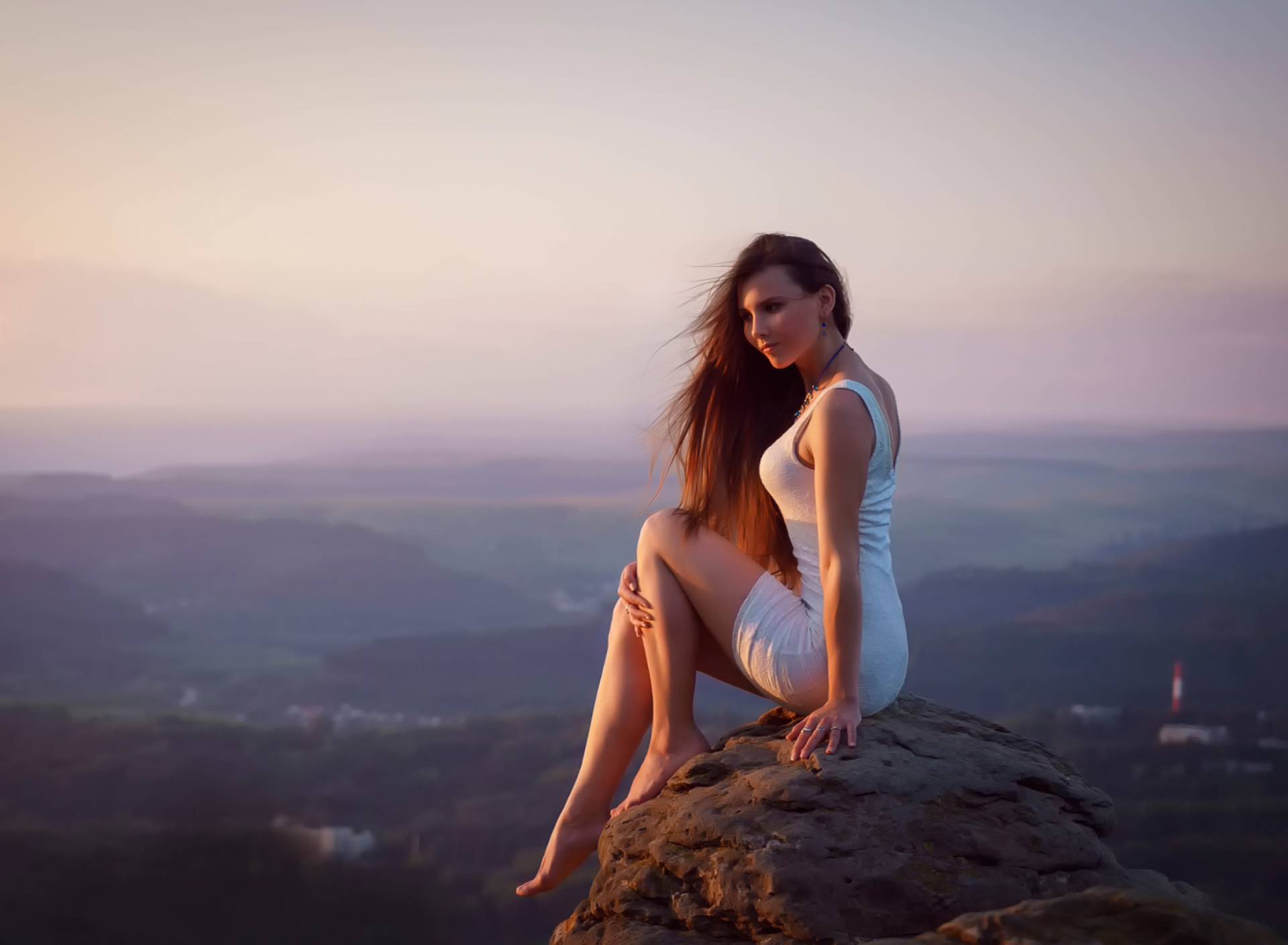 Girl with long Legs in White Dress wallpaper 1920x1408