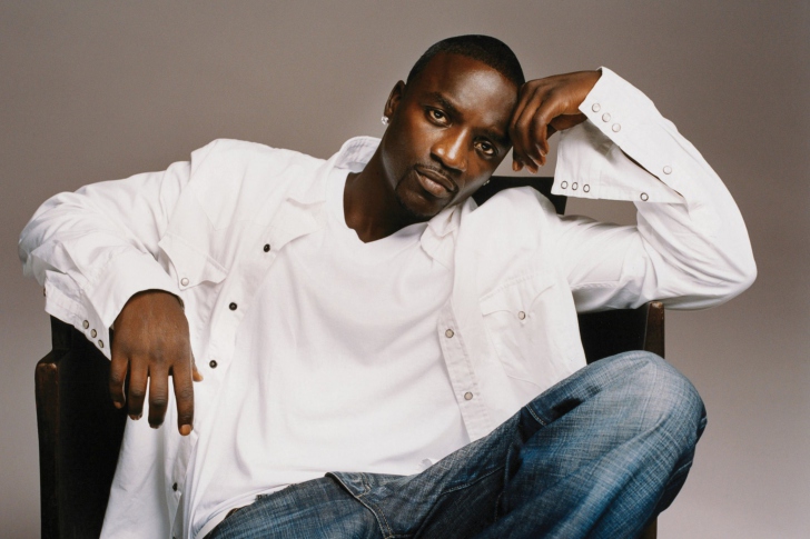 Fondo de pantalla Akon