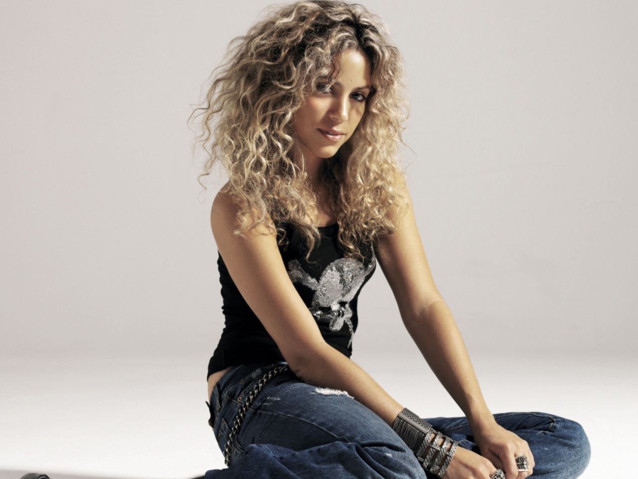 Screenshot №1 pro téma Shakira 1280x960