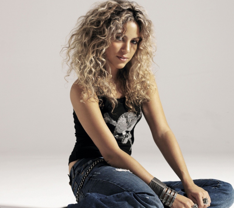 Das Shakira Wallpaper 960x854