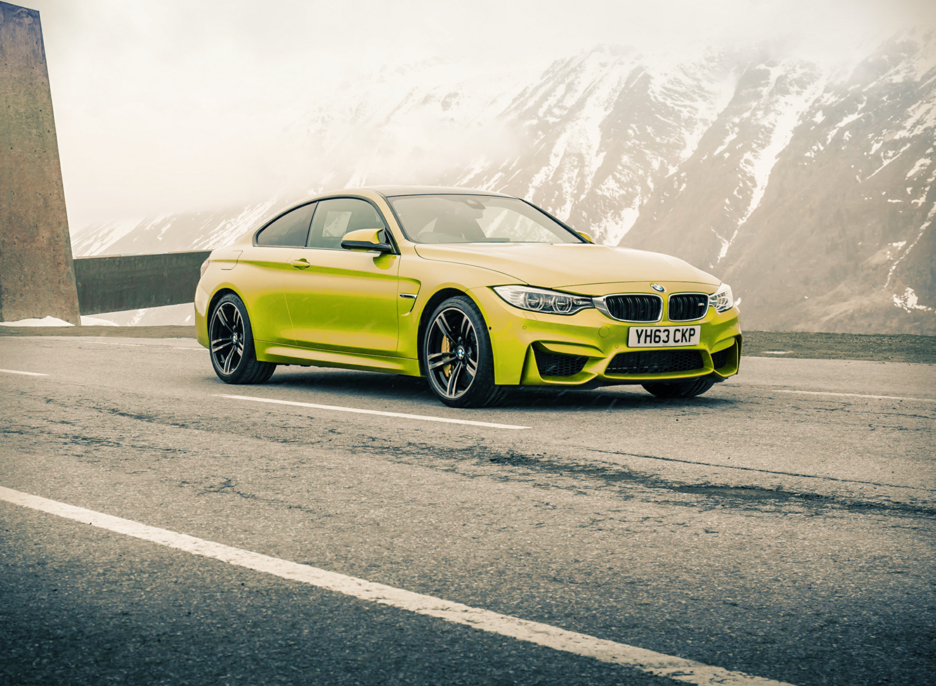 Fondo de pantalla Bmw M4 1920x1408