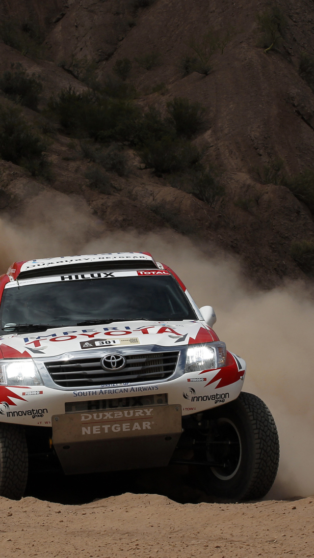 Screenshot №1 pro téma Toyota - Rally In Dakar 640x1136