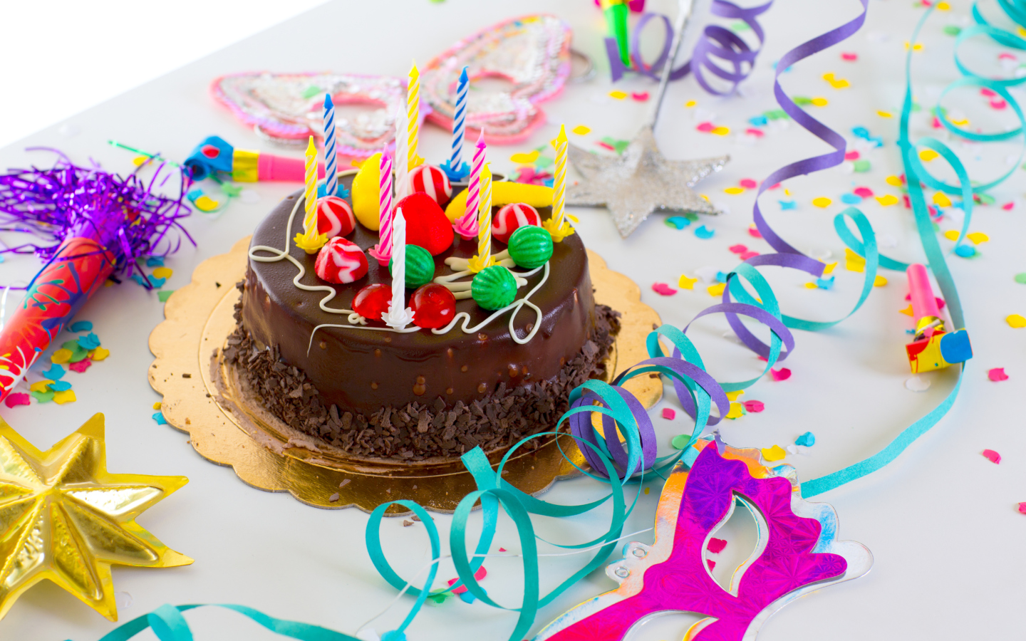 Das Birthday Cake With Candles Wallpaper 1440x900