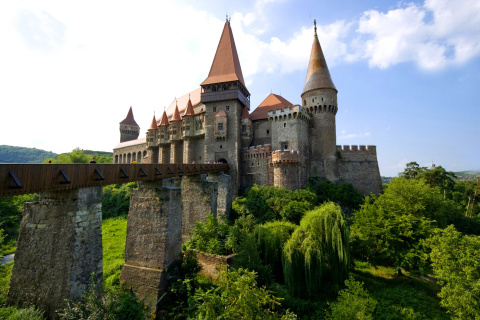 Corvin Castle in Romania, Transylvania wallpaper 480x320