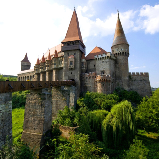 Corvin Castle in Romania, Transylvania - Obrázkek zdarma pro iPad 3