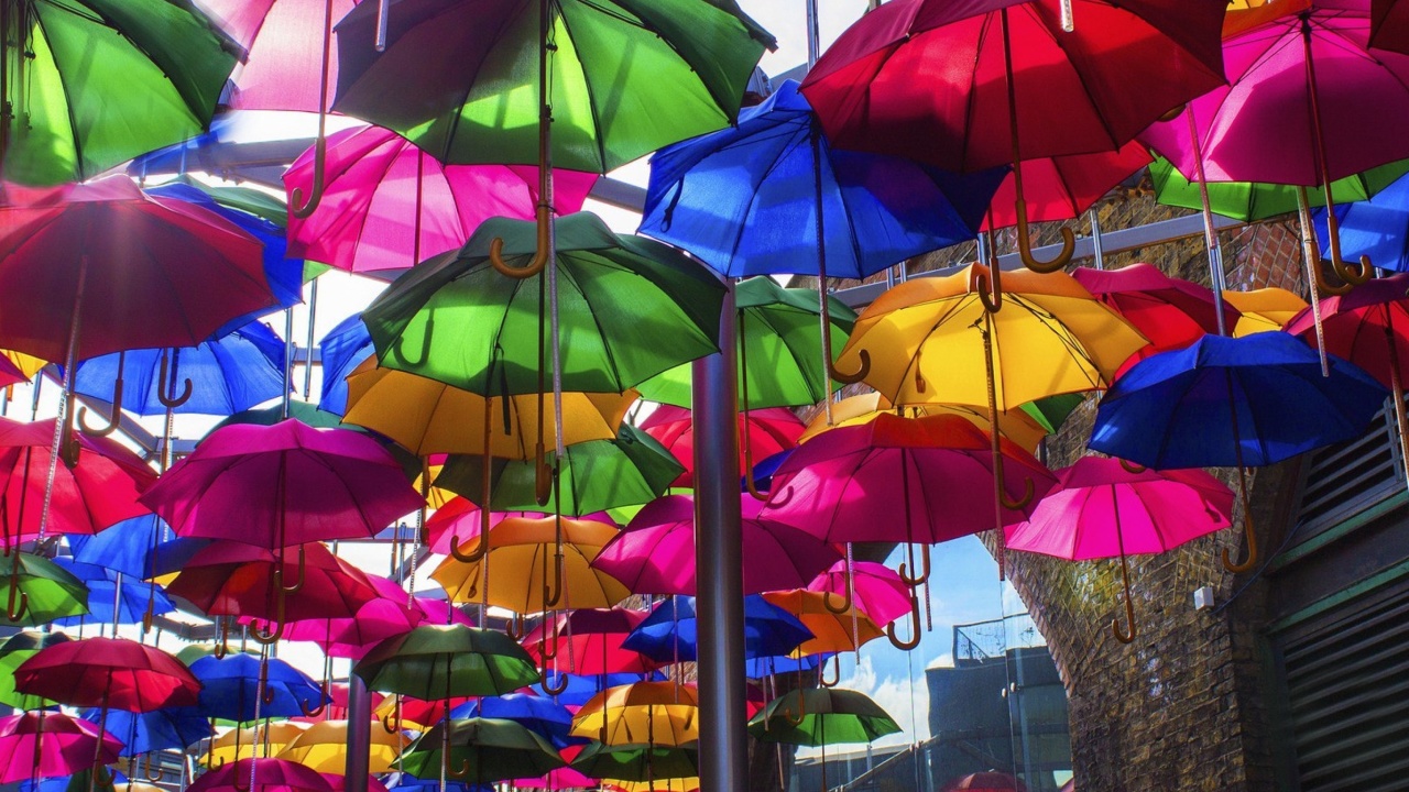 Umbrellas Street screenshot #1 1280x720