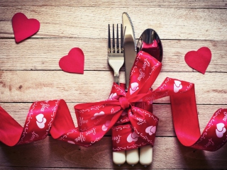 Valentine's Dinner wallpaper 320x240