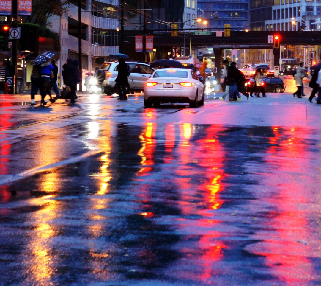 Fondo de pantalla Wet City Streets 1080x960