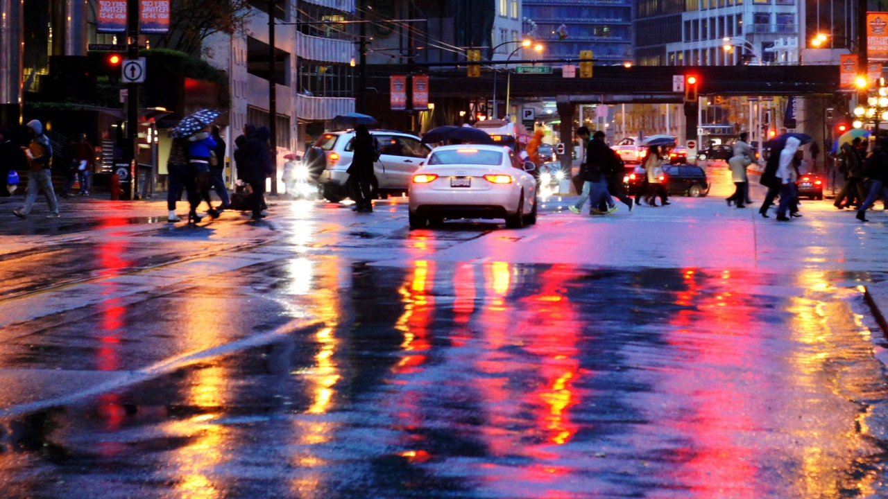 Wet City Streets screenshot #1 1280x720