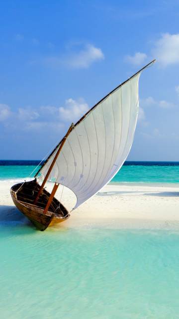 Обои Beautiful beach leisure on Maldives 360x640
