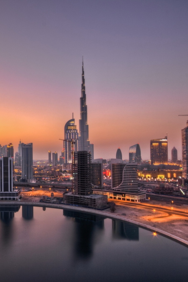 Fondo de pantalla UAE Dubai Skyscrapers Sunset 640x960