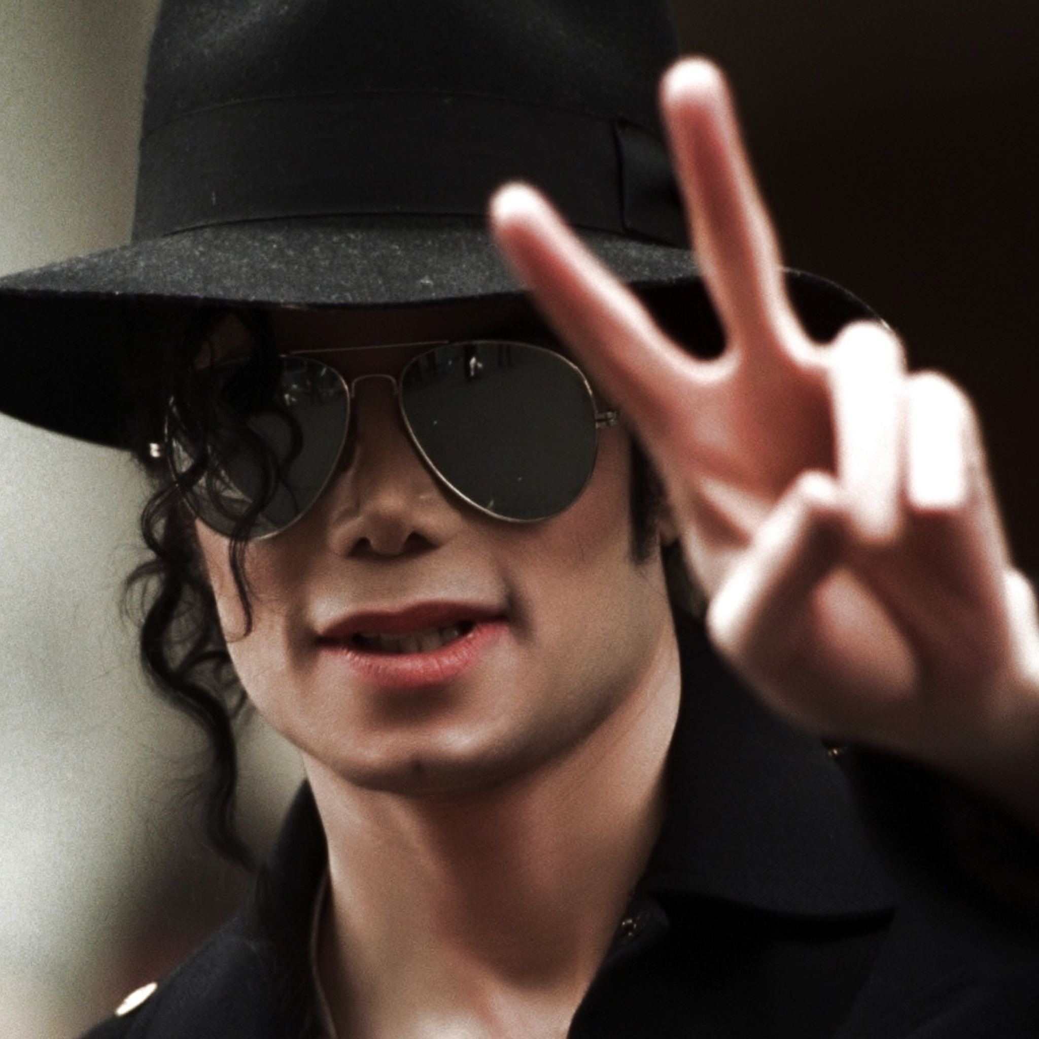 Screenshot №1 pro téma Michael Jackson 2048x2048