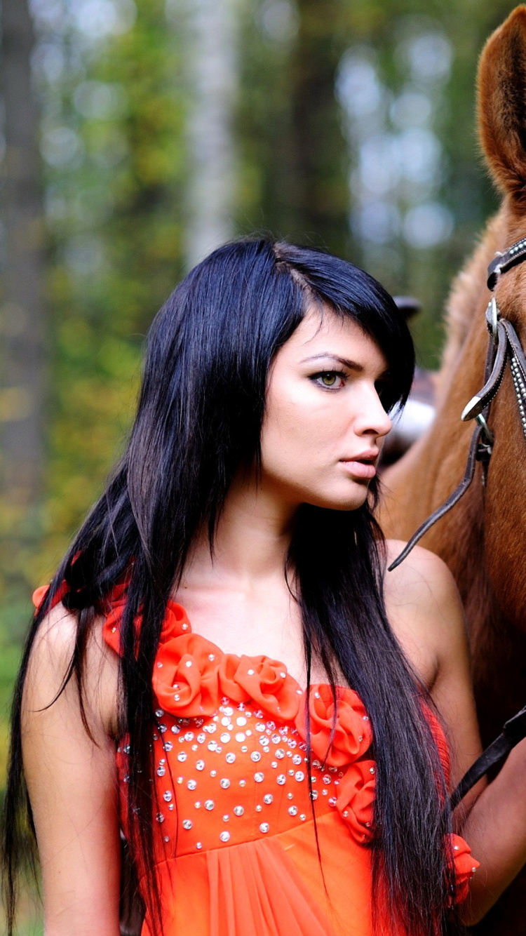 Girl with Horse wallpaper 750x1334