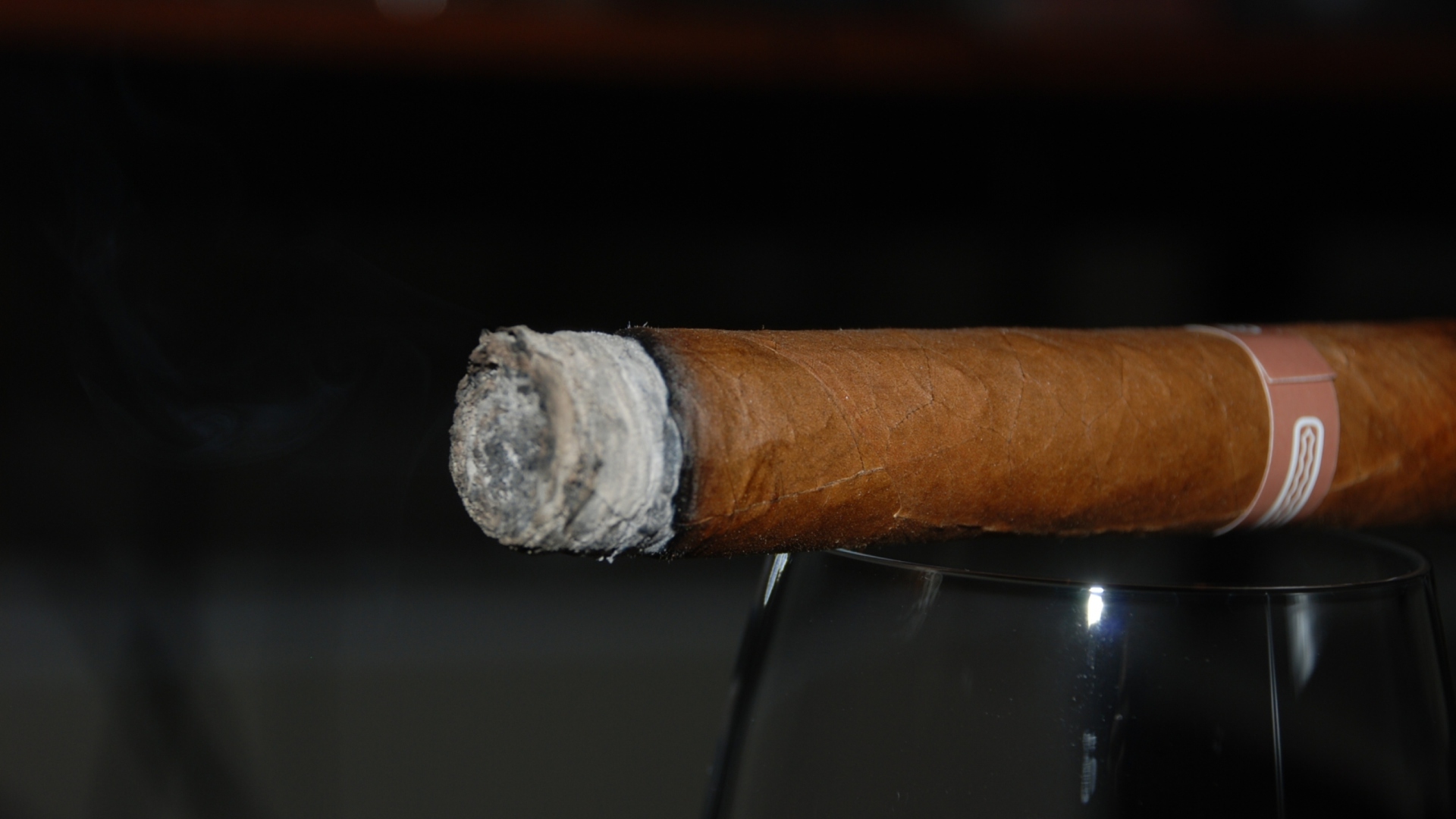 Screenshot №1 pro téma Cigar 1920x1080