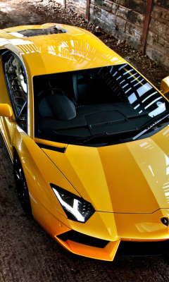 Screenshot №1 pro téma Lamborghini Aventador Yellow 240x400