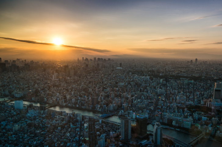 Fondo de pantalla Breaking Dawn in Tokyo