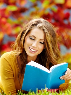 Das Girl Reading Book in Autumn Park Wallpaper 240x320
