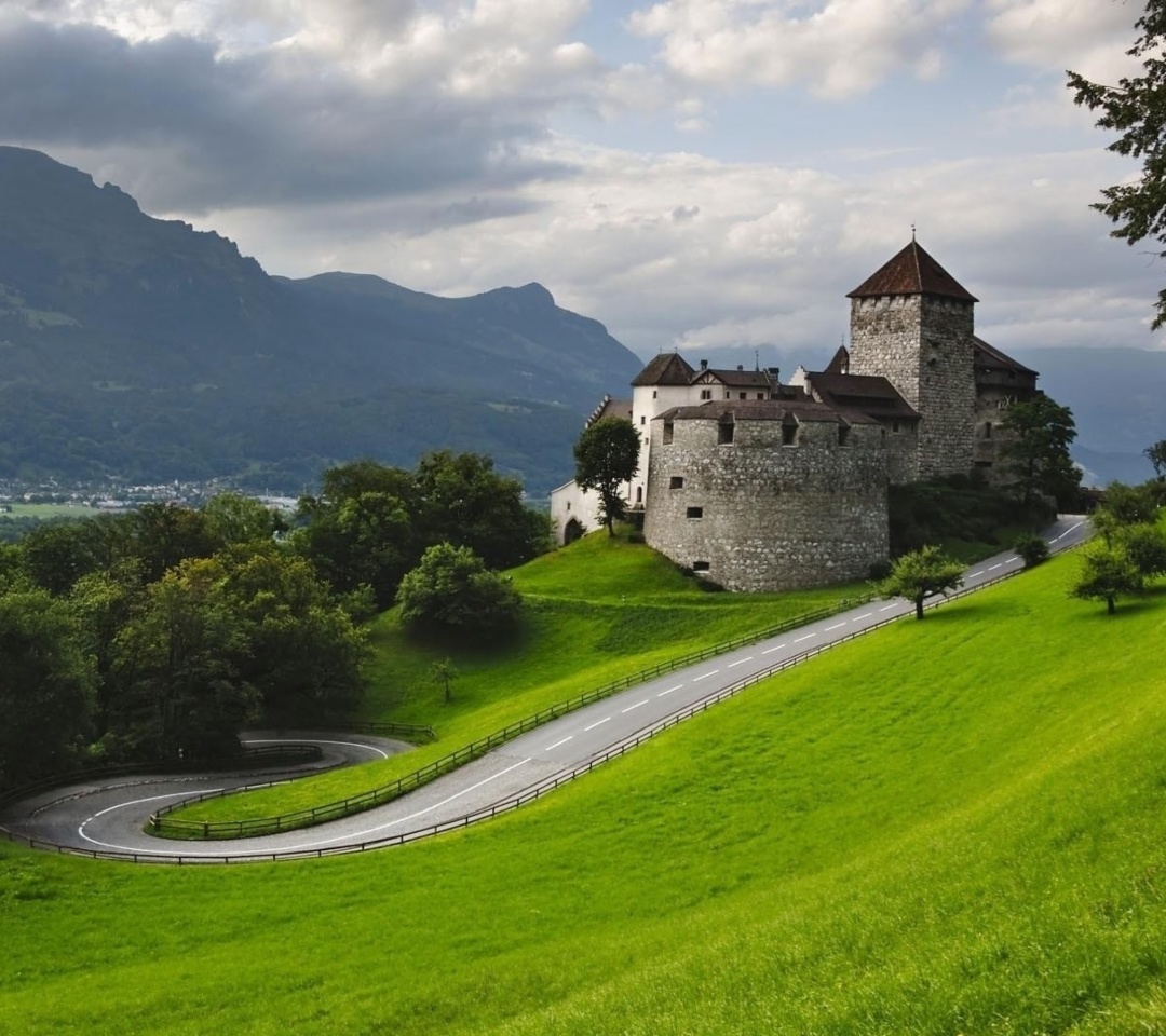 Liechtenstein wallpaper 1080x960