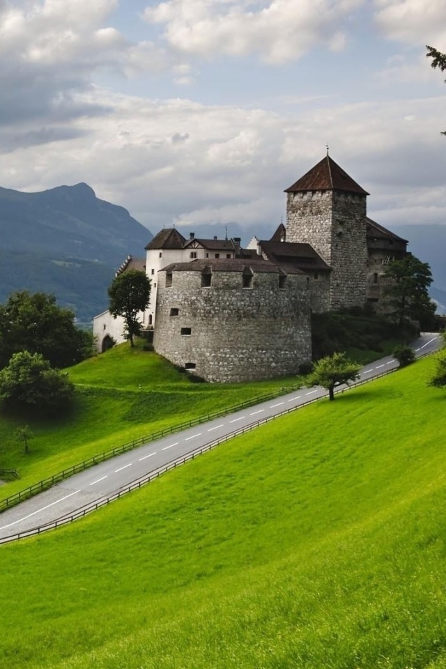 Fondo de pantalla Liechtenstein 640x960