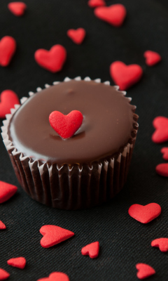 Fondo de pantalla Chocolate Cupcake With Red Heart 240x400