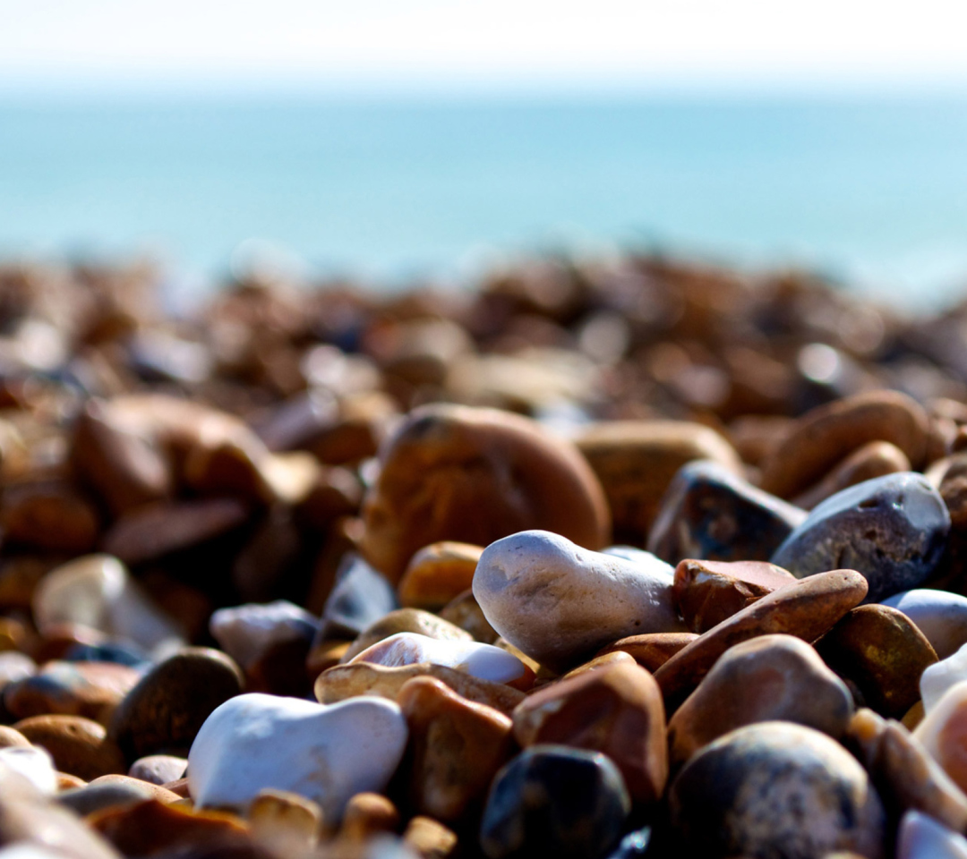 Das Brighton Beach Stones Wallpaper 1080x960