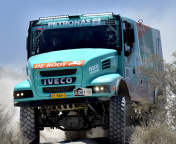 Das Iveco Race Truck Wallpaper 176x144