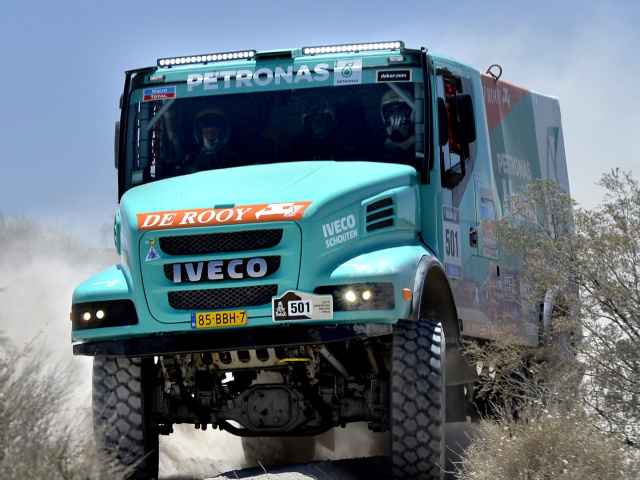 Fondo de pantalla Iveco Race Truck 640x480