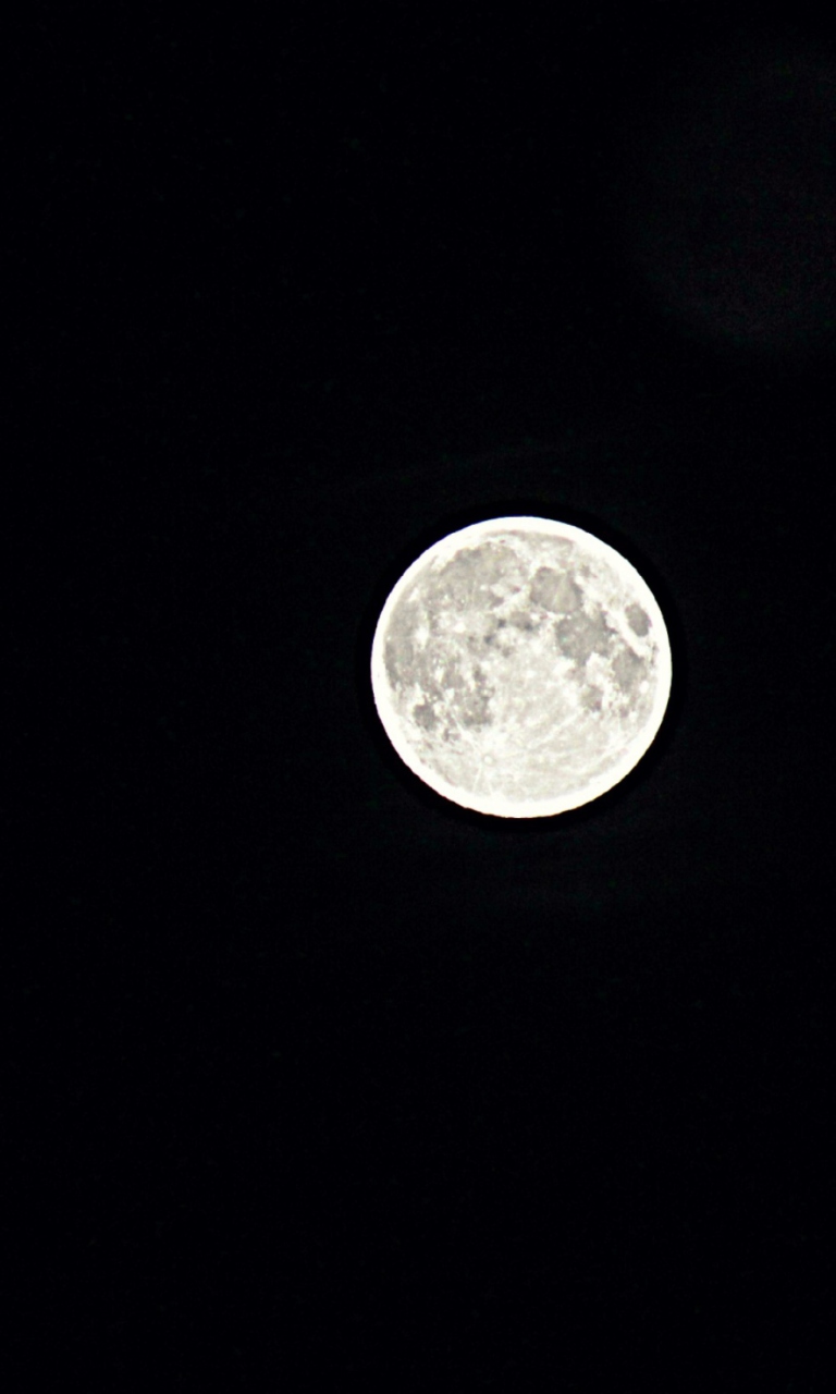 Moon In Black Sky screenshot #1 768x1280