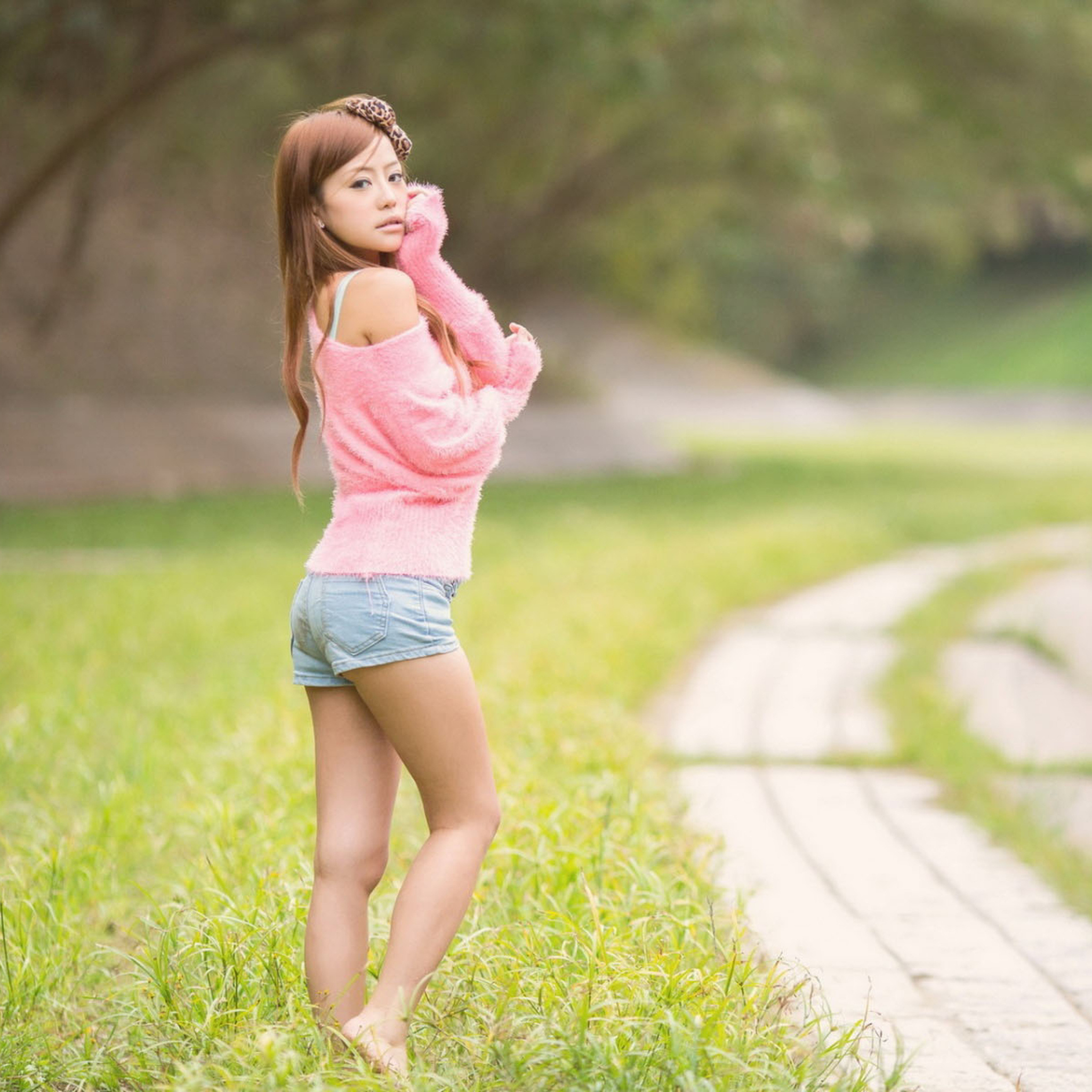 Cute Asian Girl In Pink T-Shirt And Blue Shorts wallpaper 2048x2048
