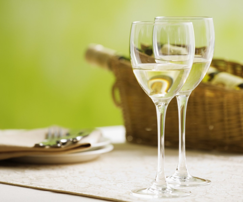Two Glaeese Of White Wine On Table screenshot #1 960x800