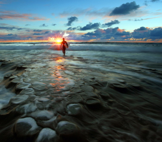 Sunset Surfing - Obrázkek zdarma pro iPad Air