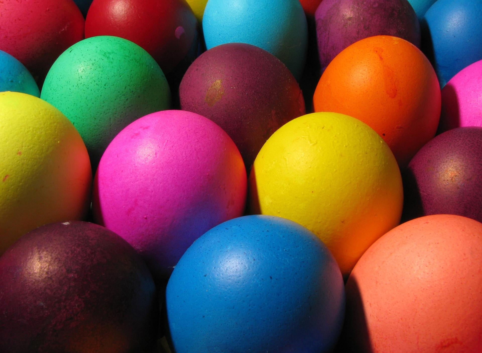 Easter Eggs wallpaper 1920x1408