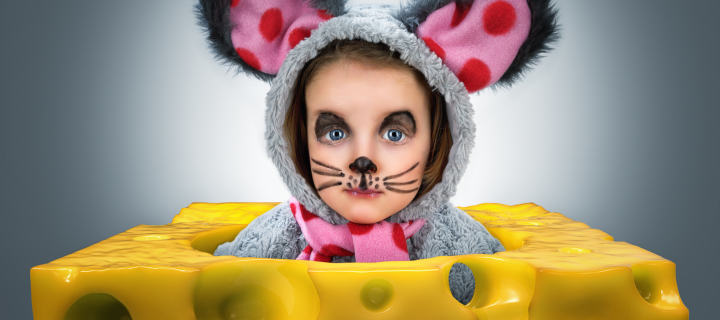 Little Girl In Mouse Costume wallpaper 720x320
