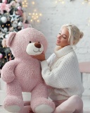 Das Christmas photo session with bear Wallpaper 128x160
