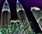 Screenshot №1 pro téma Malaysia, Petronas Towers Twins 176x144