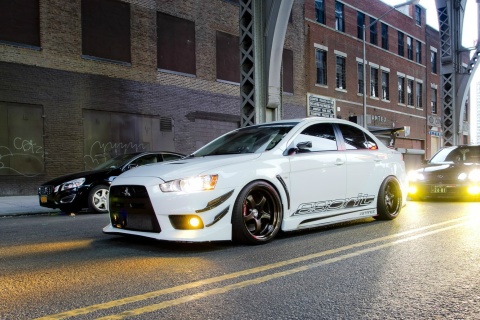 Sfondi Street racing with Mitsubishi Lancer Evo X 480x320