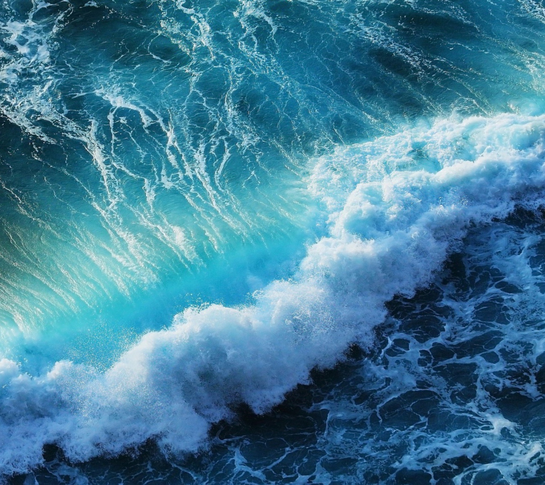 Das Strong Ocean Waves Wallpaper 1080x960