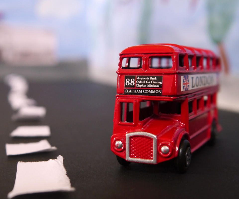 Red London Toy Bus wallpaper 960x800